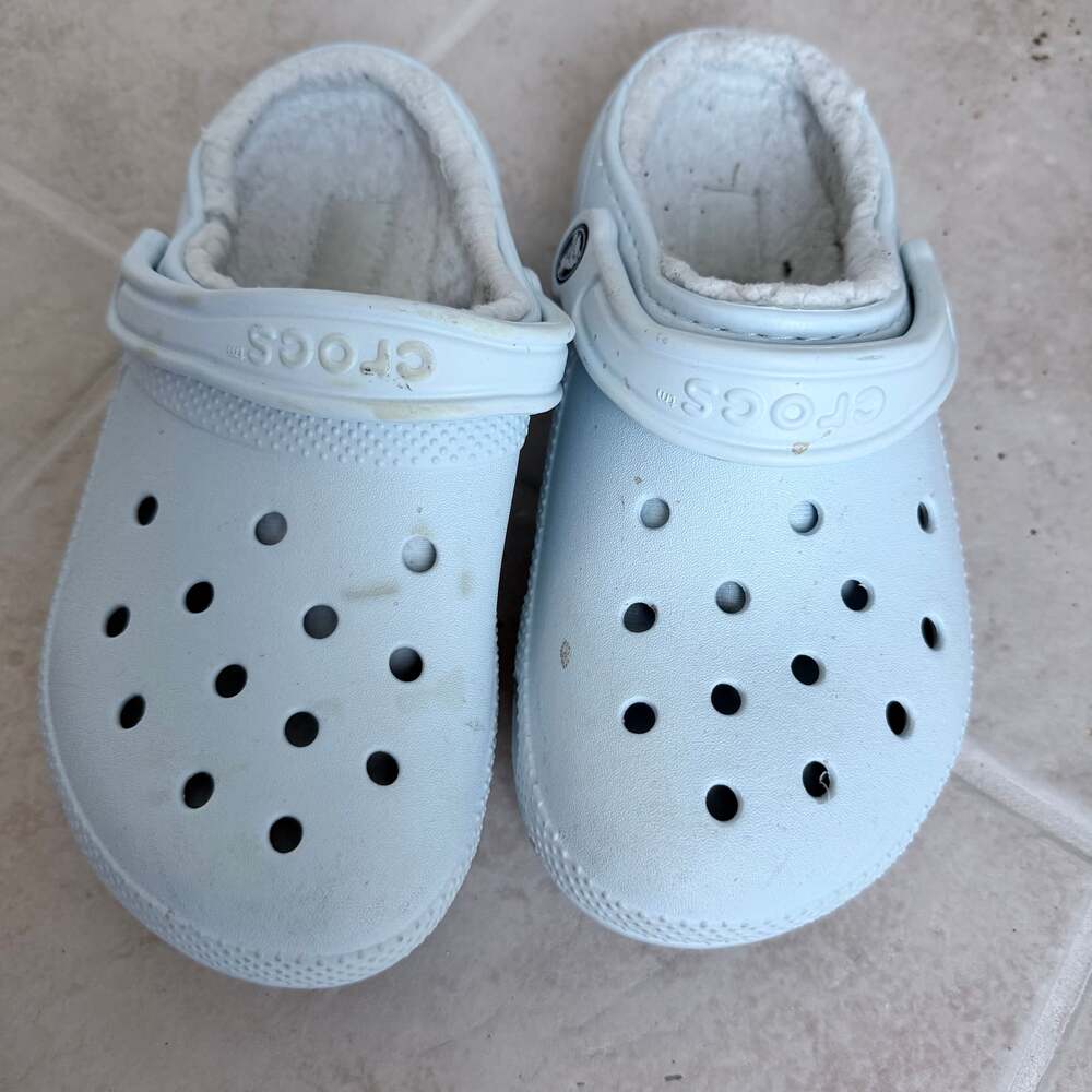 Crocs Classic Lined Clog Blue Faux‎ Fur Slippers